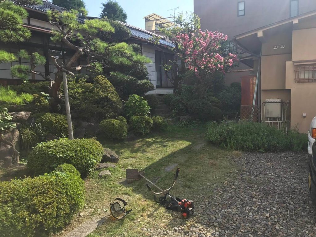 長野市立町での草刈り作業：立派なお庭で思わずやる気に火がつきました！