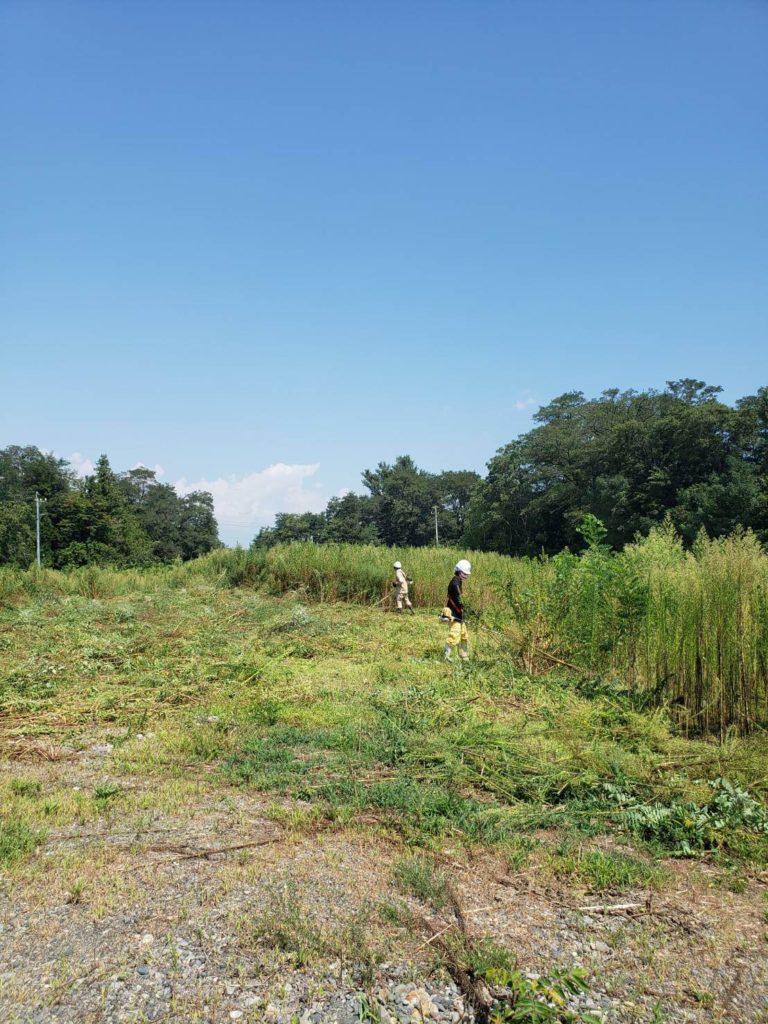 【長野南信地域】面積3000坪！広大な敷地の草刈り作業完了です！
